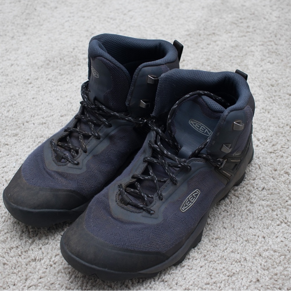 Keen Hiking Shoes/Boots 9.5 Men